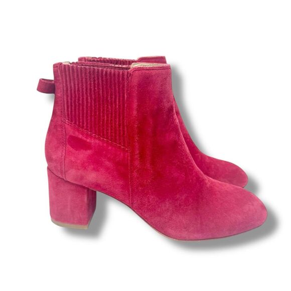 Kate Spade Lorene Light Ruby Red Suede Block Heel Ankle Boots Bow Gold Logo 7.5M - Picture 1 of 9